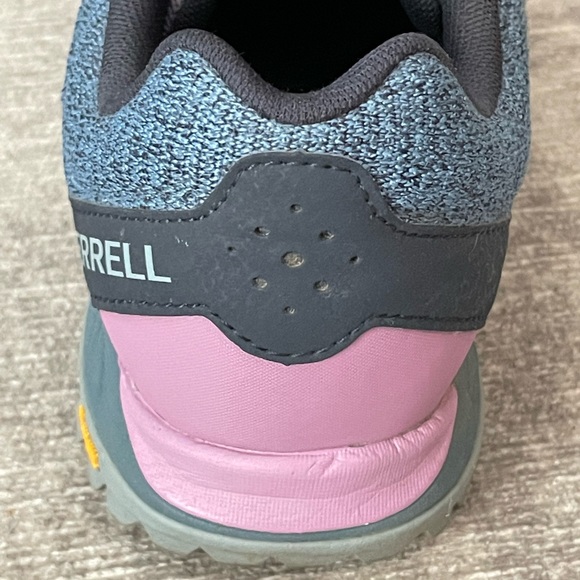 COPY - Merrell Trail Shoes Women’s size 8.5 - Picture 4 of 4